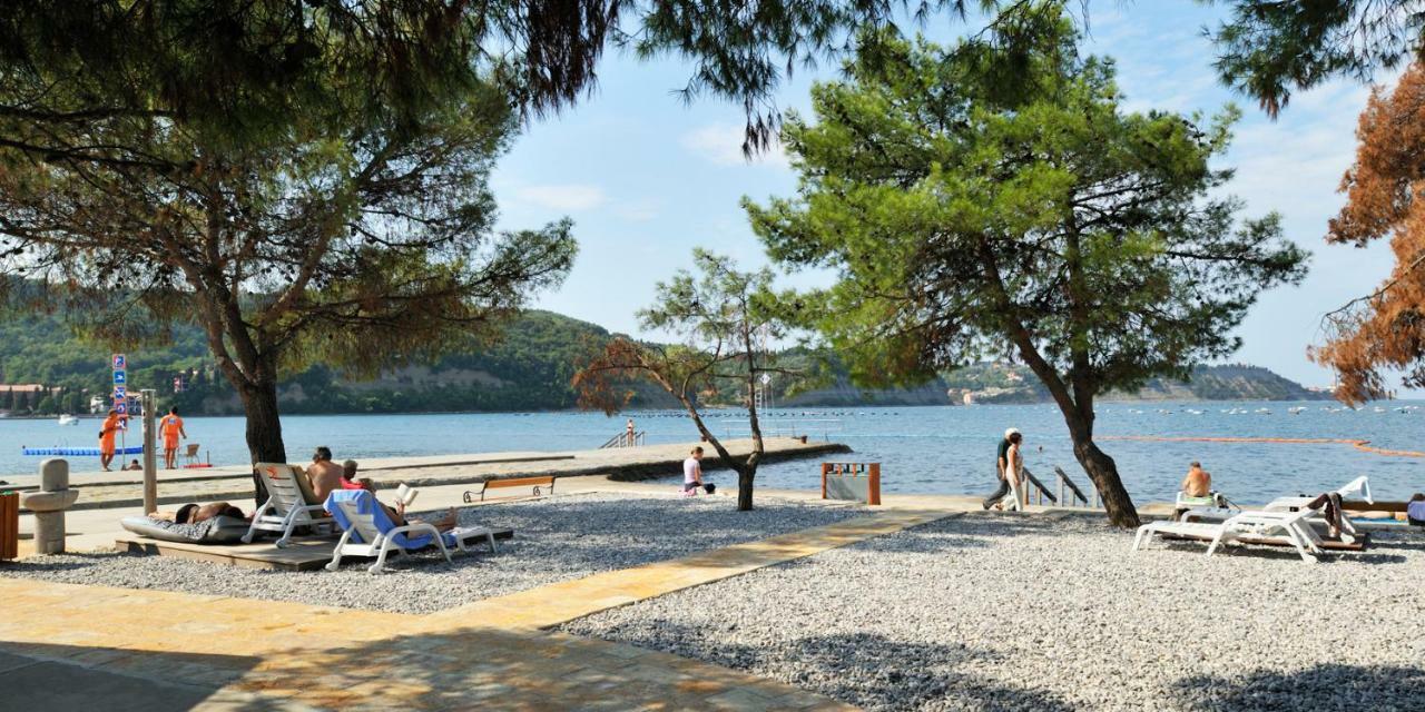 Villa Yadranka Strunjan Exteriör bild